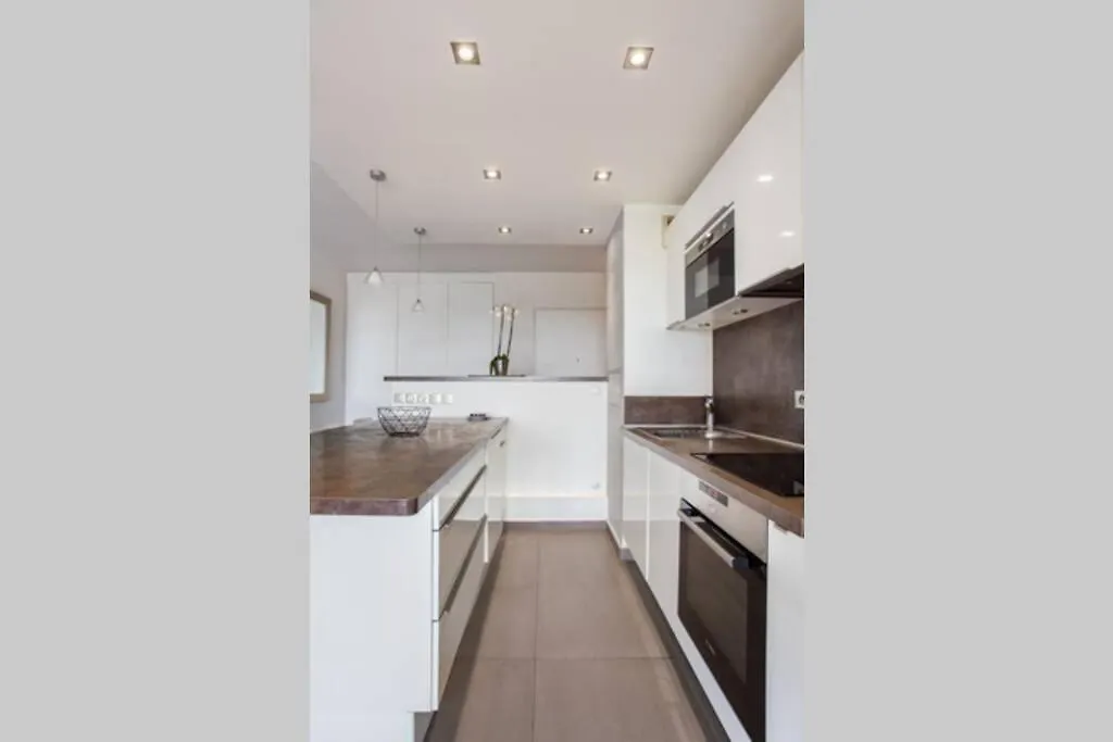 Apartment Prox.gare Montparnasse-galeries Lafayette! 4pers.